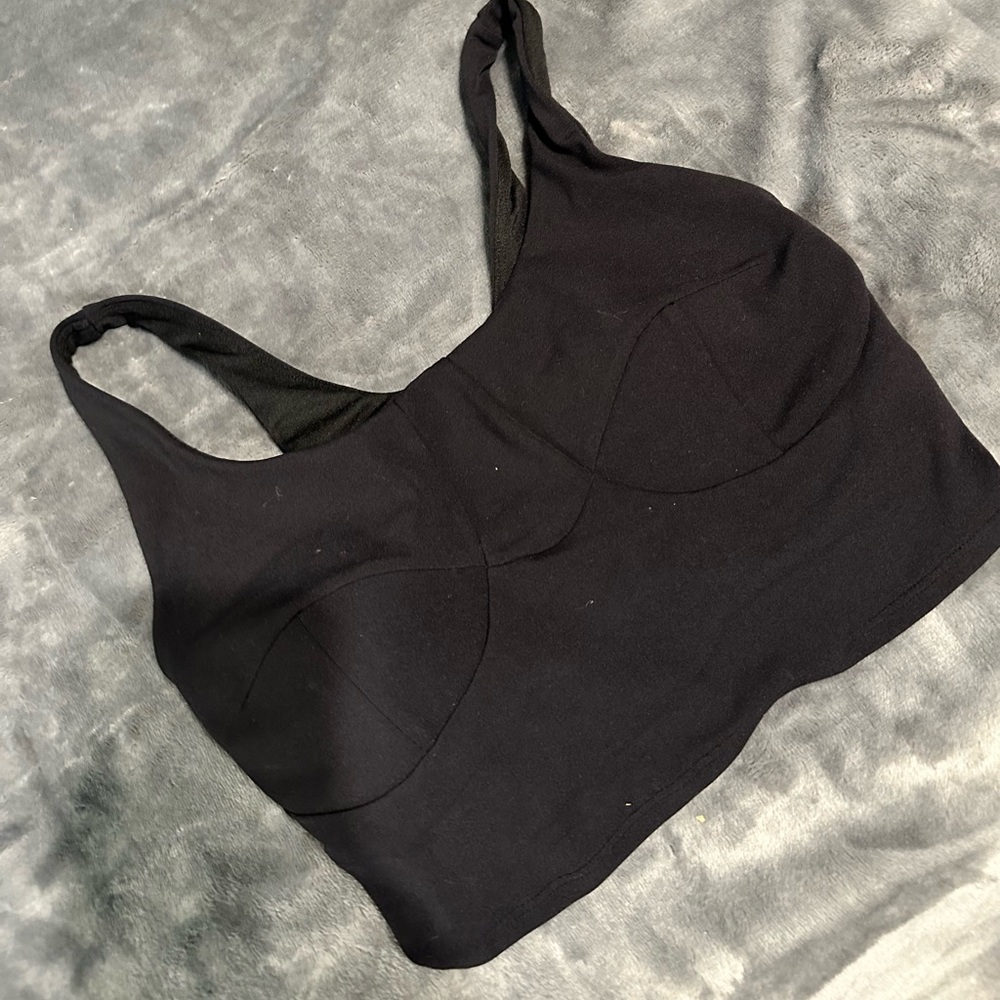 LULULEMON Nulu Front-Darting Yoga Bra *Light Support, B/C Cup